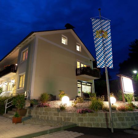 Landgasthof Am Sonnenhang Vohenstrauss Buitenkant foto