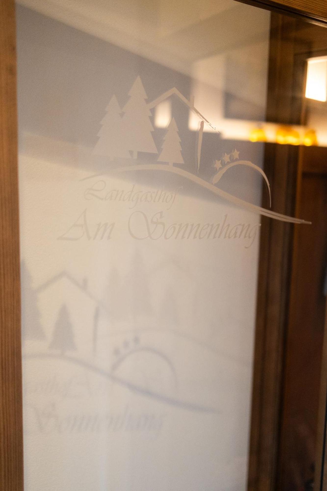 Landgasthof Am Sonnenhang Vohenstrauss Buitenkant foto